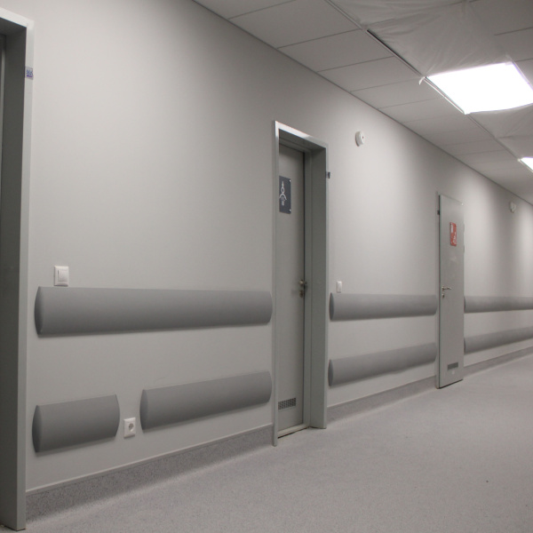 Отбойник на алюминиевом каркасе полукруглый 200*4000 мм